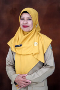 Dra. Titik Yuhana